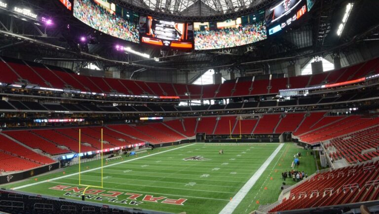 8-15-mercedes-benz-stadium-bs3-2_900xx4928-2789-0-490