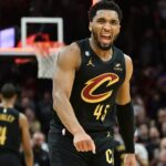donovan-mitchell-celebration-cavs