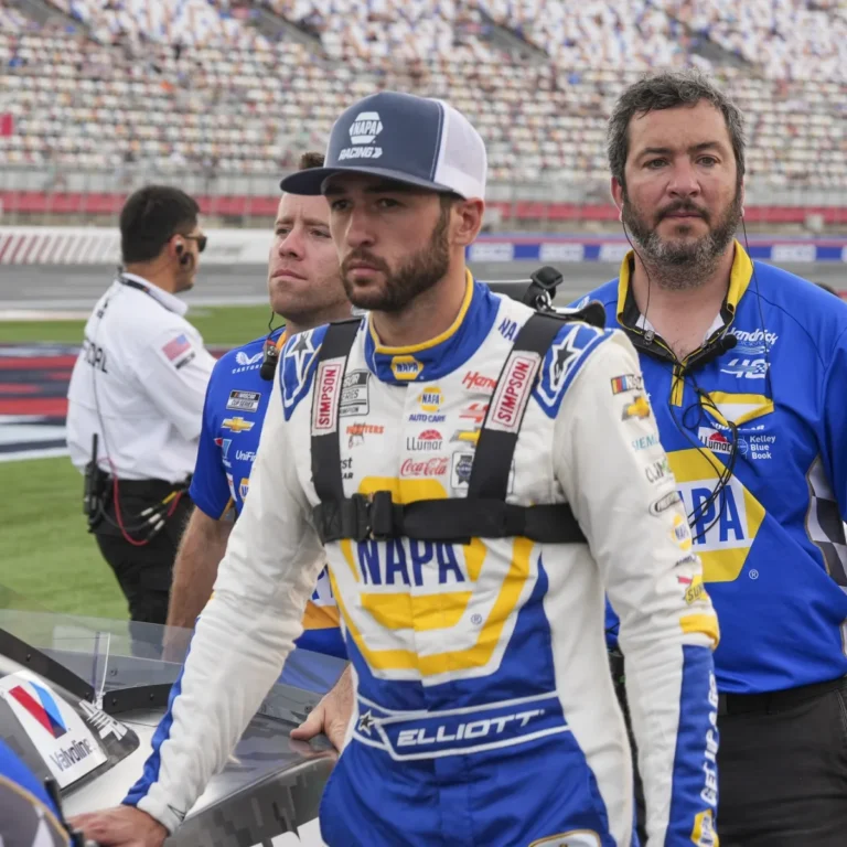 kyle-larson-chase-elliott-tied-nascar-points-lead