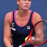 Emma_Navarro_(2023_US_Open)_01