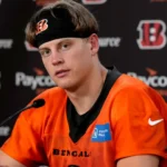 urnpublicidap.org2213bd6a2defb70de39a2179f7ce2134Browns_Burrow_Football_86791