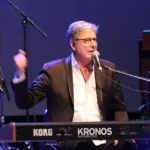 Don_Moen_fb