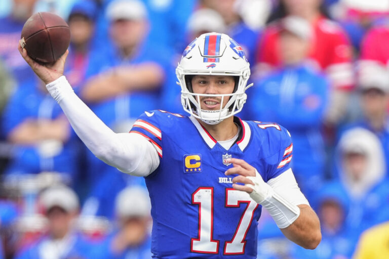 NFL: Arizona Cardinals at Buffalo Bills
