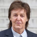 paul-mccartney-stella-mccartney-show-081122-a83a324d9d194f9c83f1c717941ca602