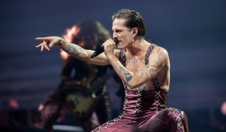 17-FACTS-ABOUT-MANESKINS-DAMIANO-DAVID