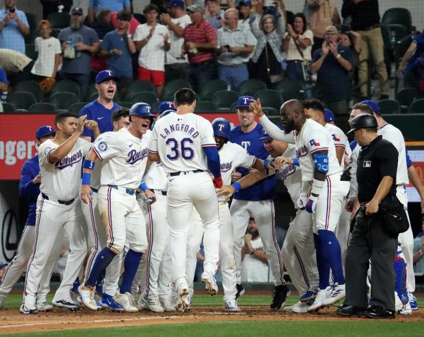 Yankees_Rangers_Baseball_97304